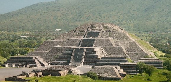 serebro-metall-magicheskie-svojstva-piramida-luny-lunnyj-hram-v-Meksike