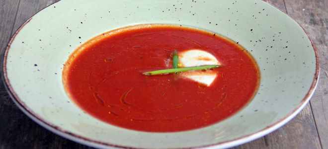 томатный суп с сыром моцарелла